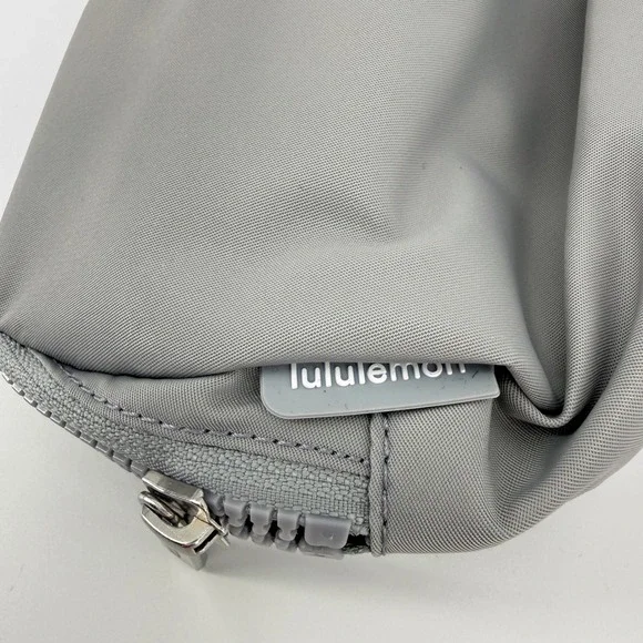 Lululemon Everywhere Belt Bag Nylon Grey Sage Fanny Pack Adjustable Strap NWT - Picture 7 of 12